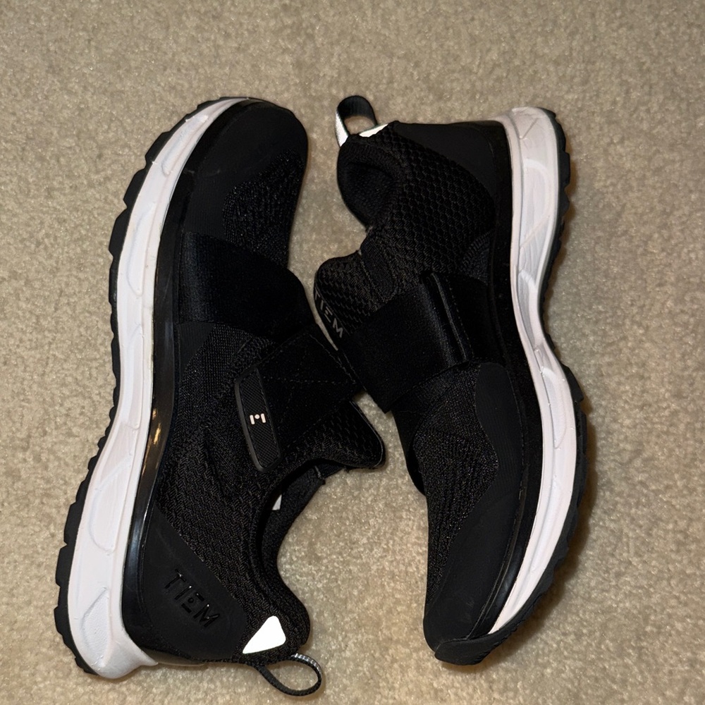 Black and White cycling shoes